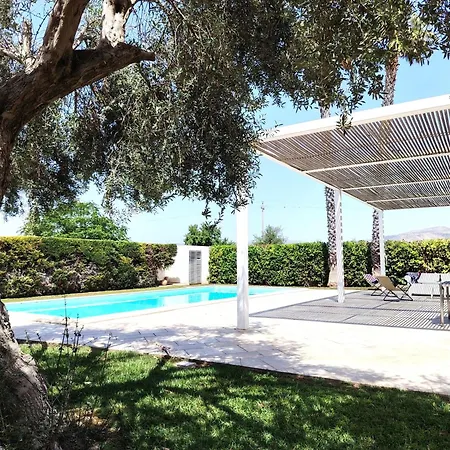 Lina's Garden Villa *